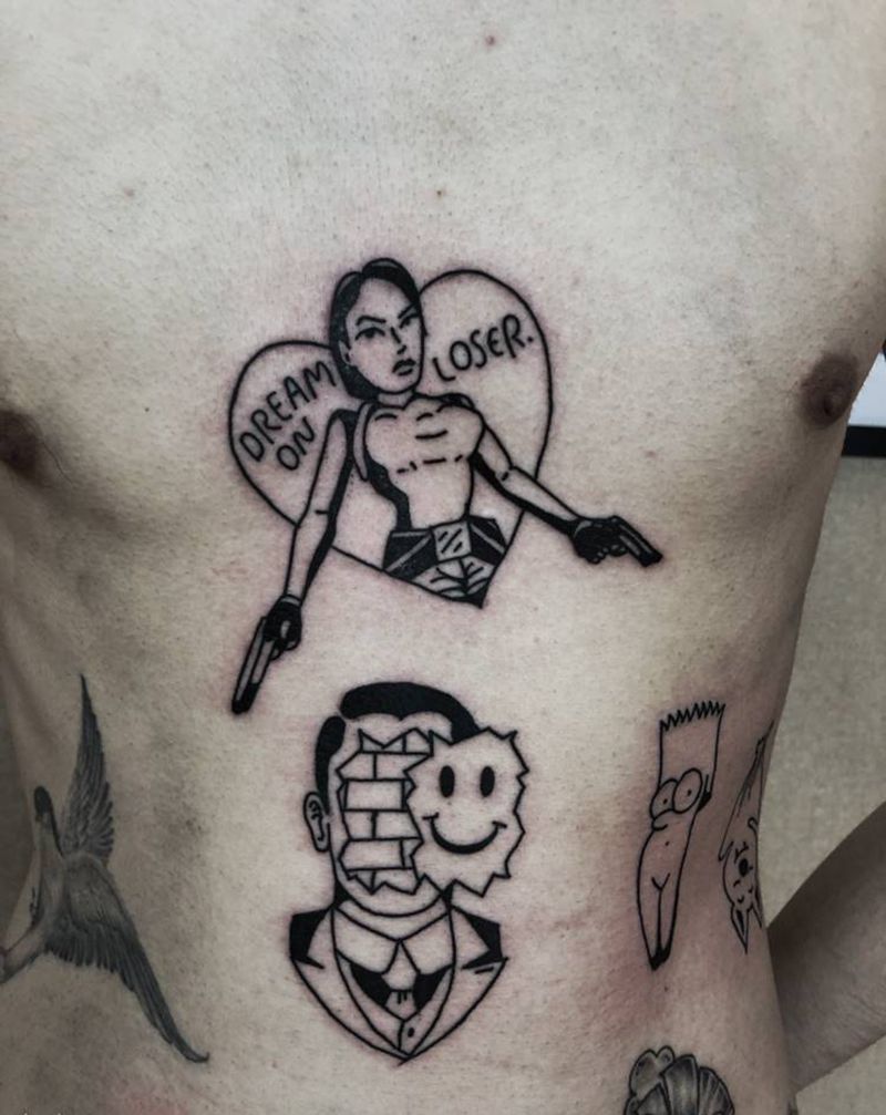 小图纹身图片_腹部Old School点刺纹身图案