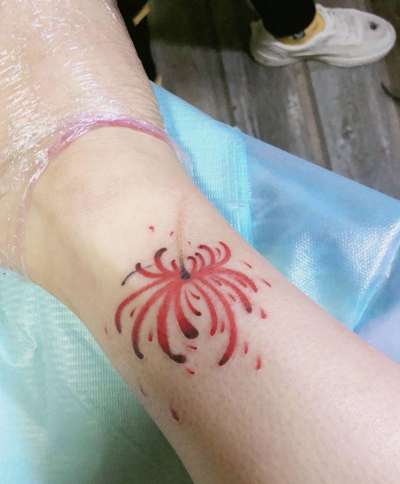 小图纹身图片_脚部水墨纹身图案