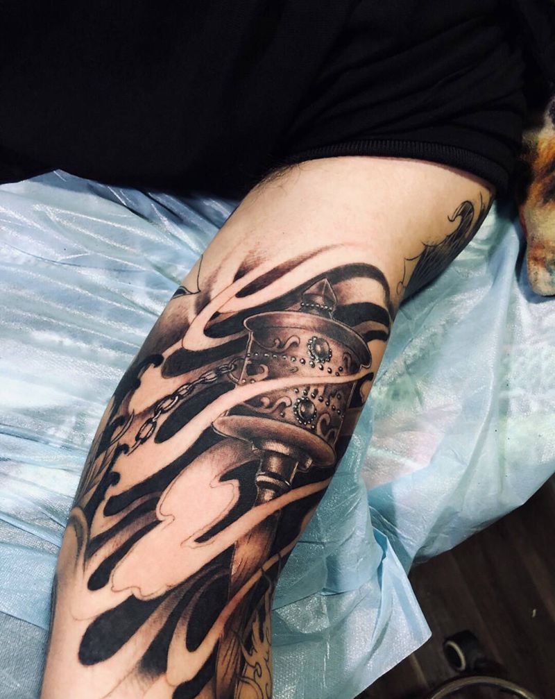 法器纹身图片_手臂新传统纹身图案