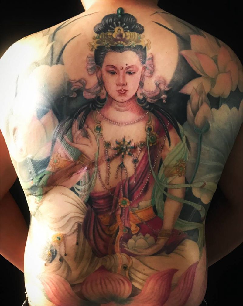 满背观音纹身图片_背部观音纹身图案