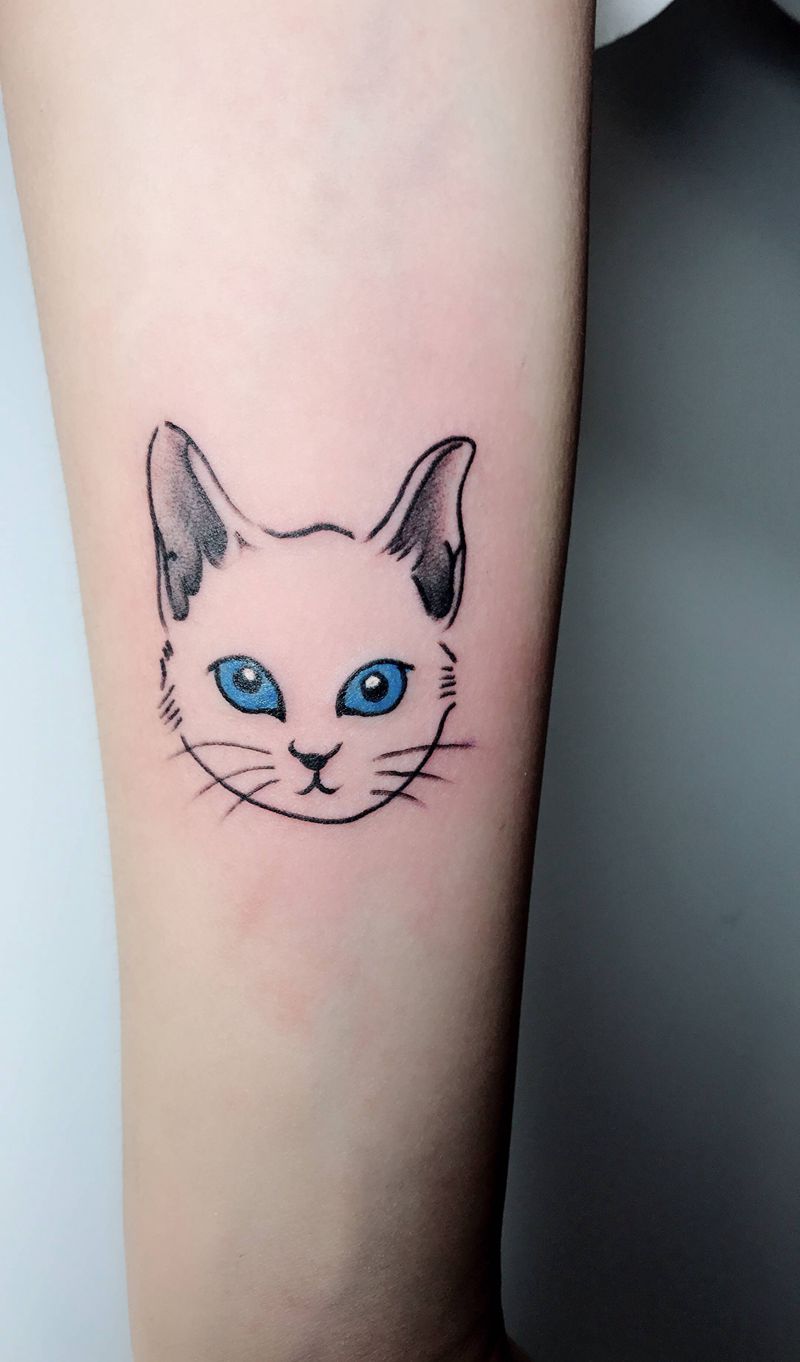 小猫纹身图片_手臂纹身图案