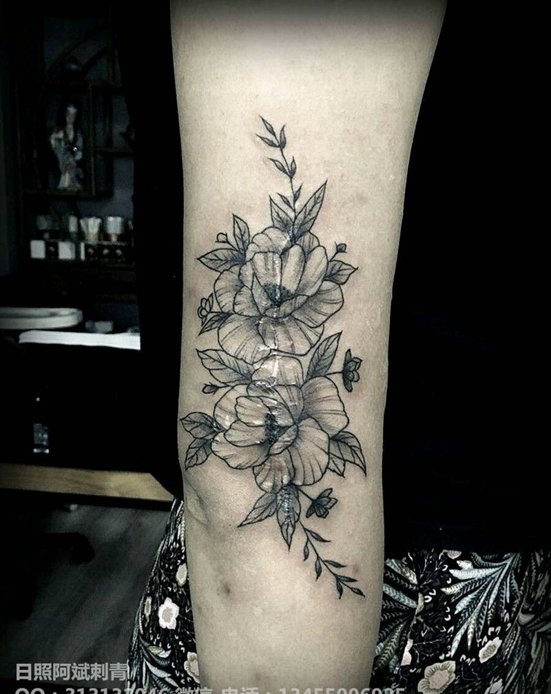 素花纹身图片_手臂新传统纹身图案