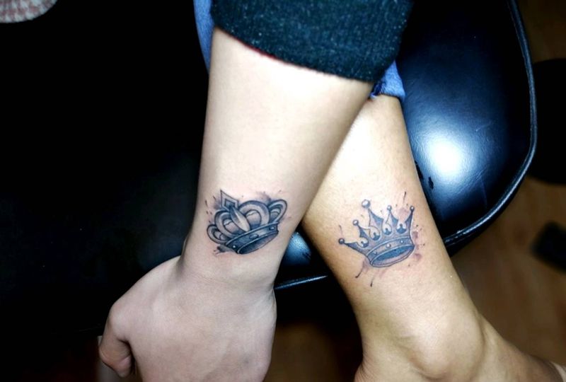 情侣皇冠纹身图片