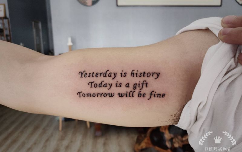 英文纹身图片_手臂花体字纹身图案
