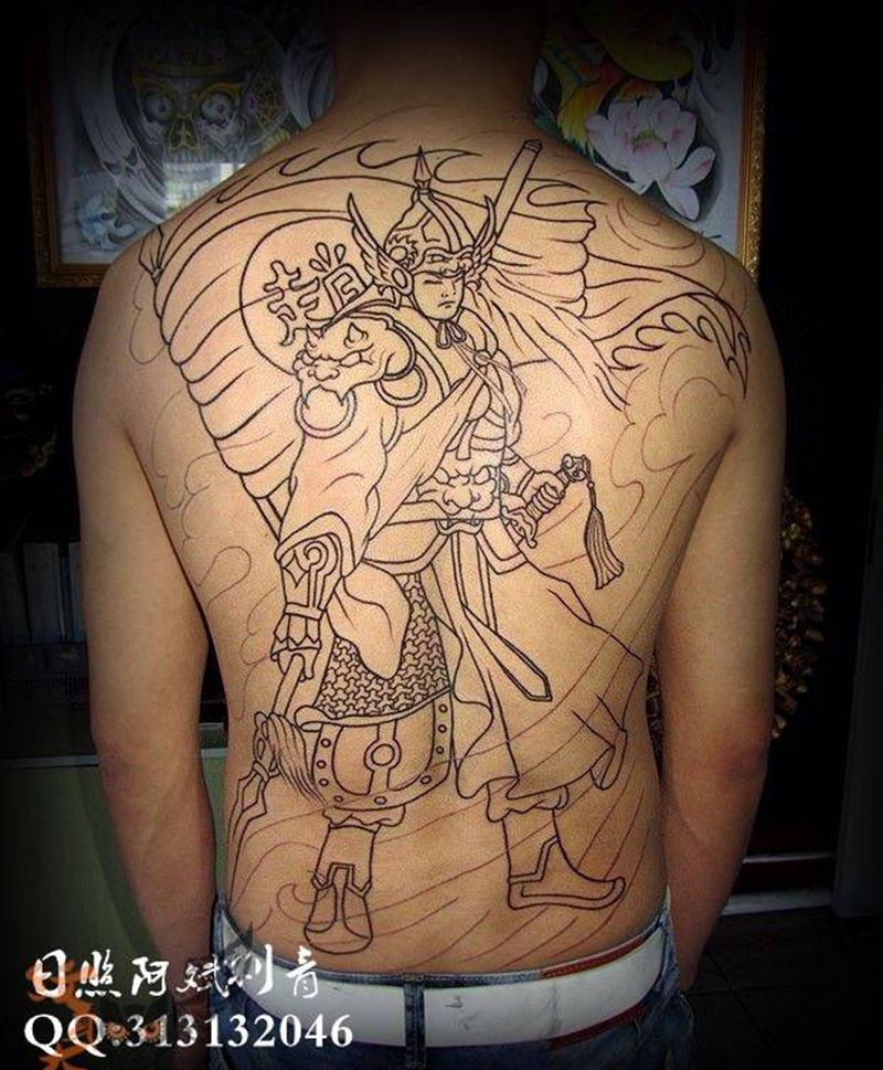 赵云纹身图片_背部传统人物纹身图案