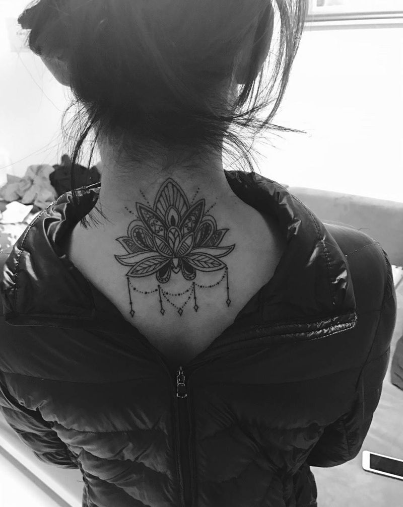 彼岸花纹身图片