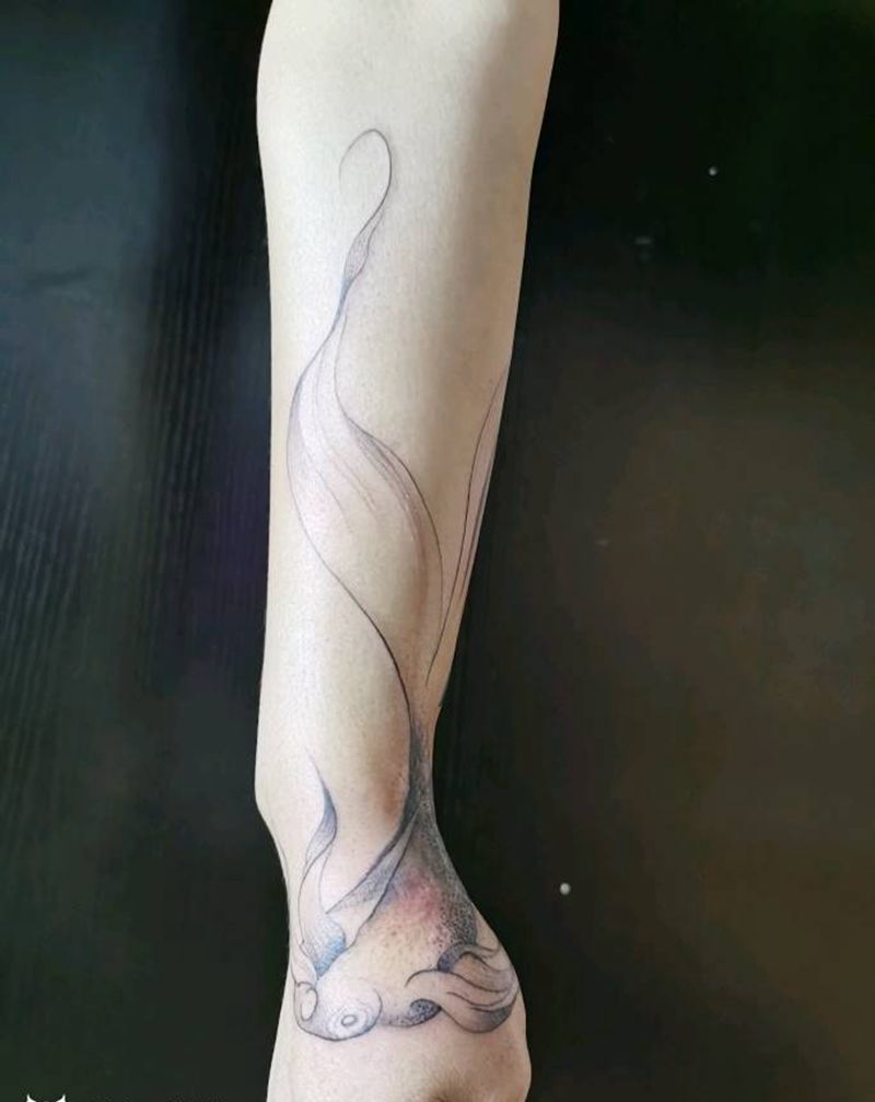 金鱼（遮盖疤痕）纹身图片_手部手臂纹身图案