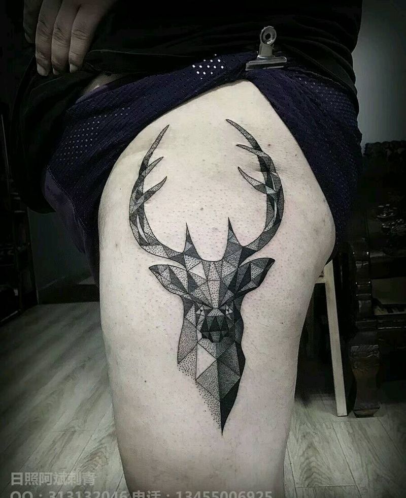 鹿纹身图片_腿部清新几何动物纹身图案