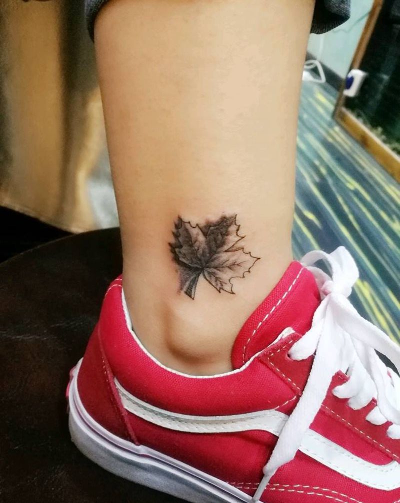 树叶纹身图片_脚部清新植物纹身图案