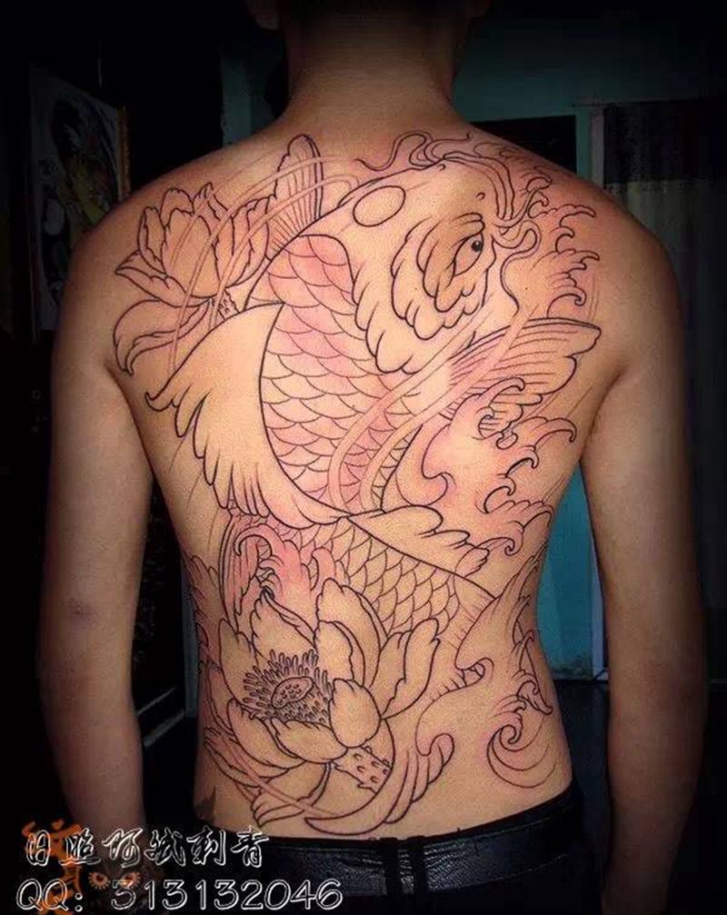 鲤鱼 满背线条纹身图片_背部传统动物纹身图案