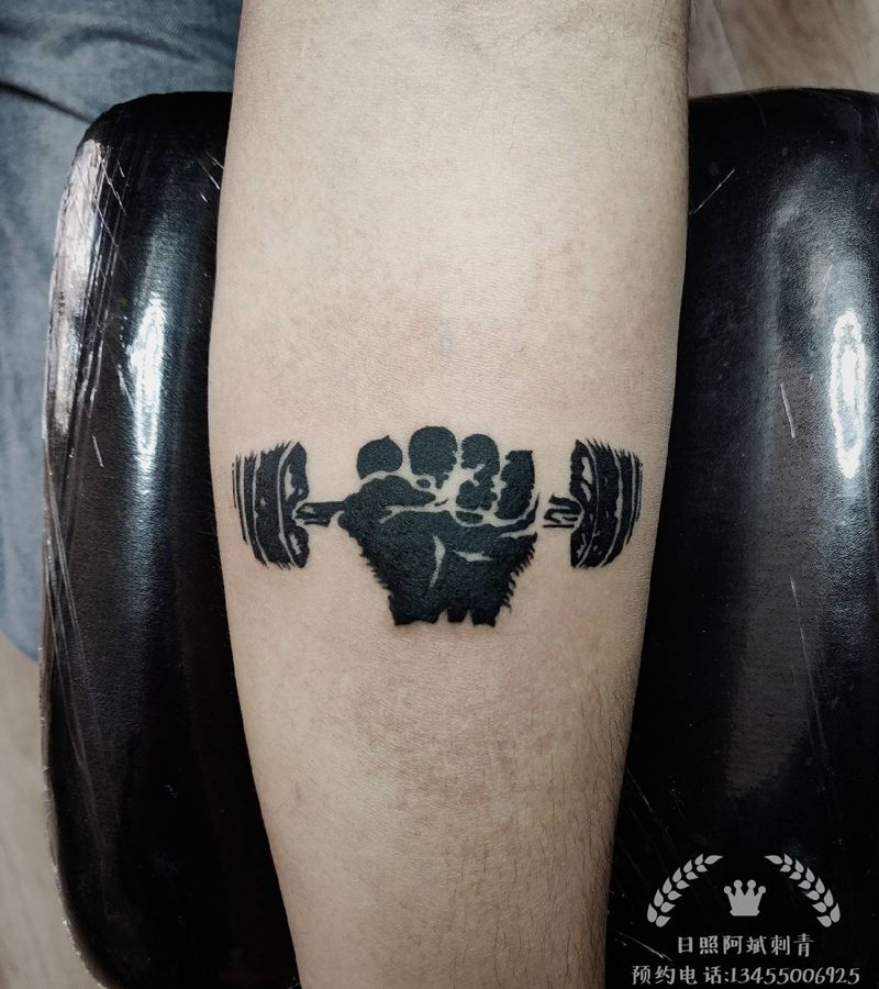 哑铃纹身图片_手臂图腾纹身图案