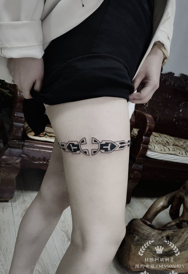 腿环纹身图片_腿部图腾纹身图案