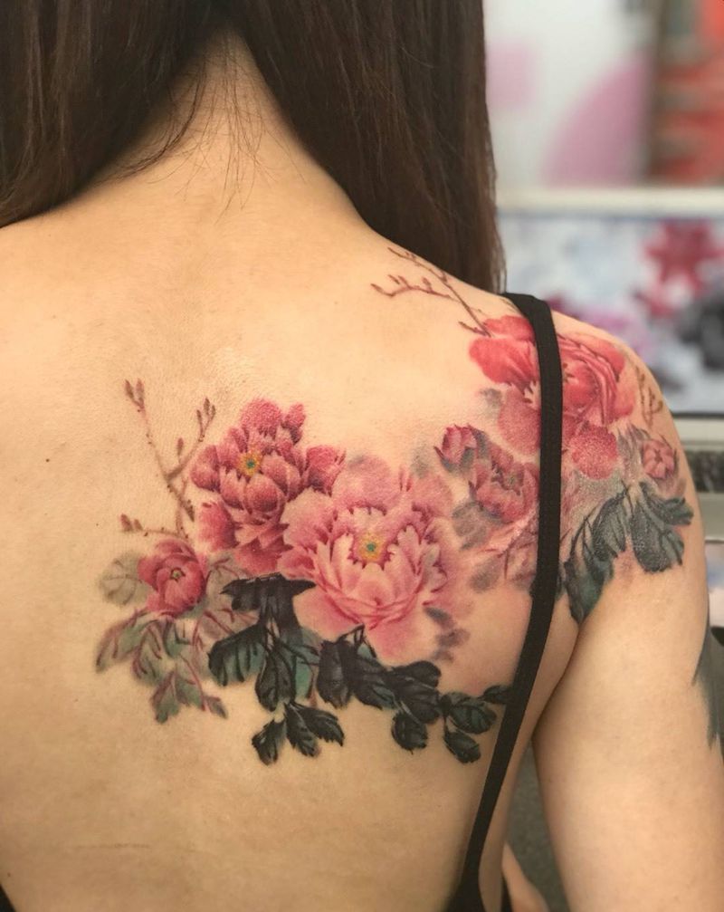 国画风格牡丹纹身图片_背部水墨纹身图案