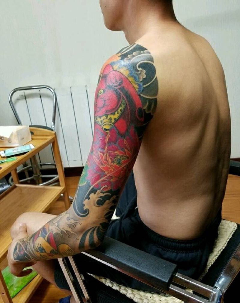 新传统花臂纹身图片