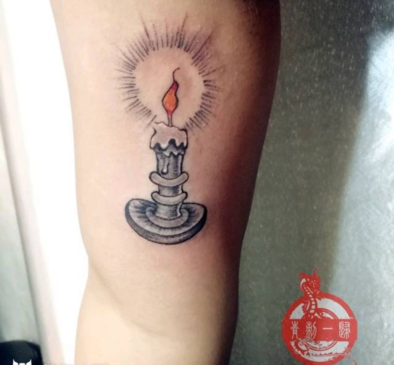 蜡烛小纹身纹身图片_手臂成品纹身图案