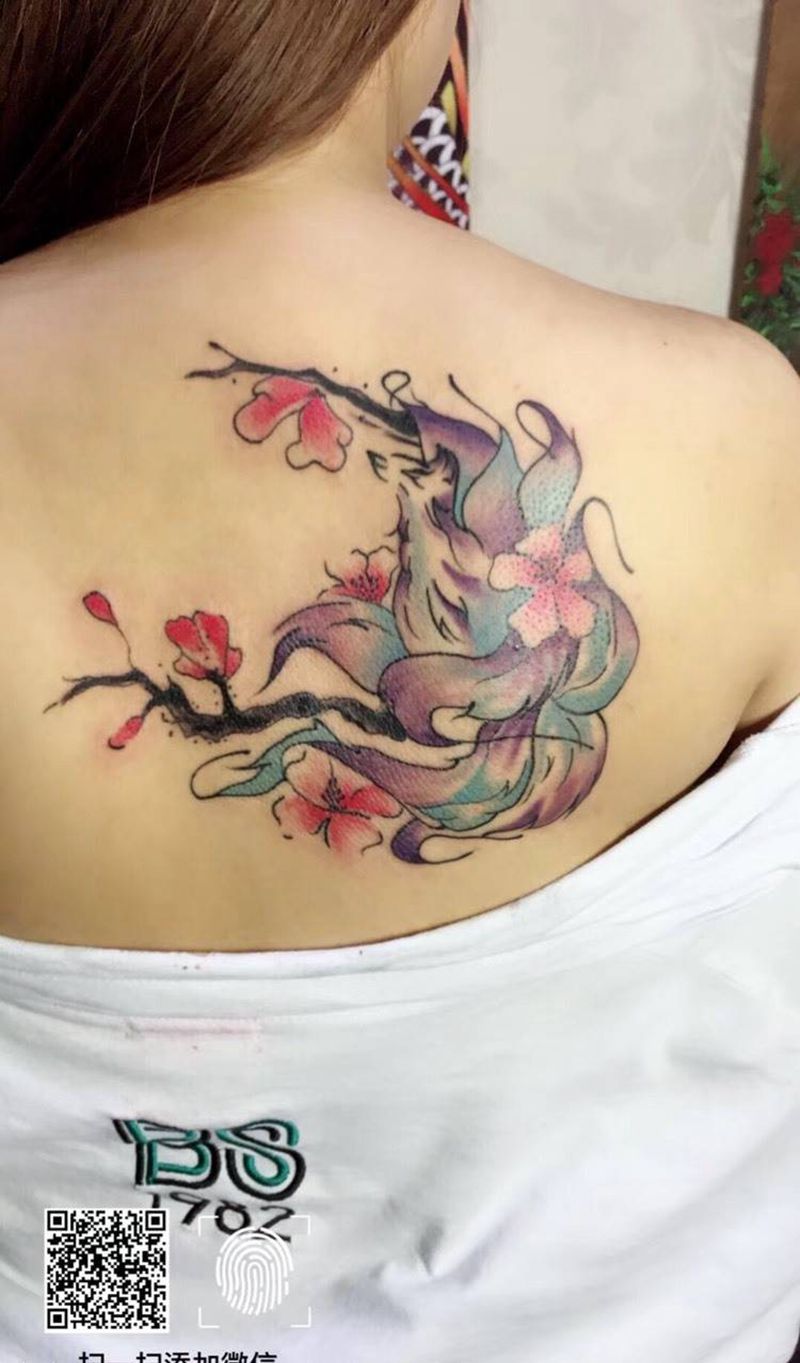 九尾狐纹身图片