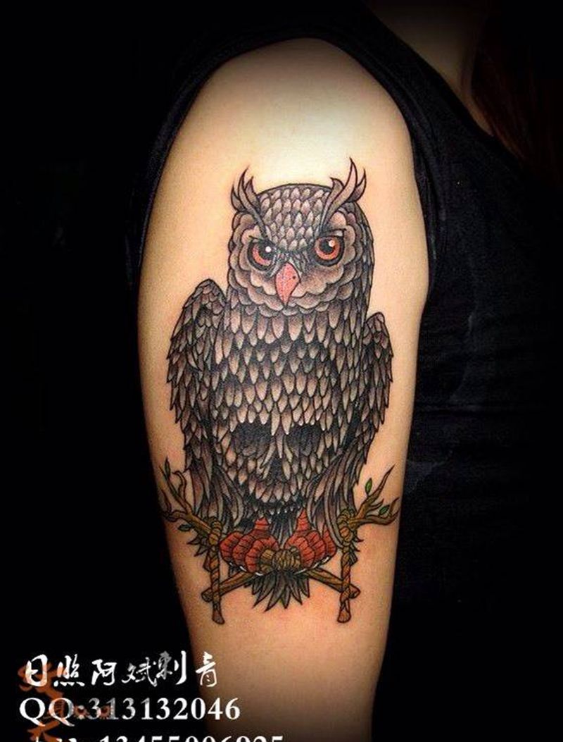 猫头鹰纹身图片_手臂传统动物纹身图案