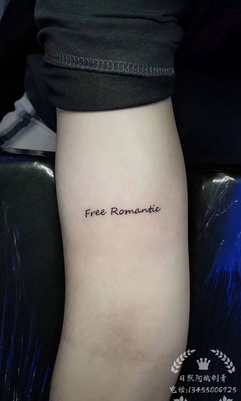 英文纹身图片_手臂花体字纹身图案