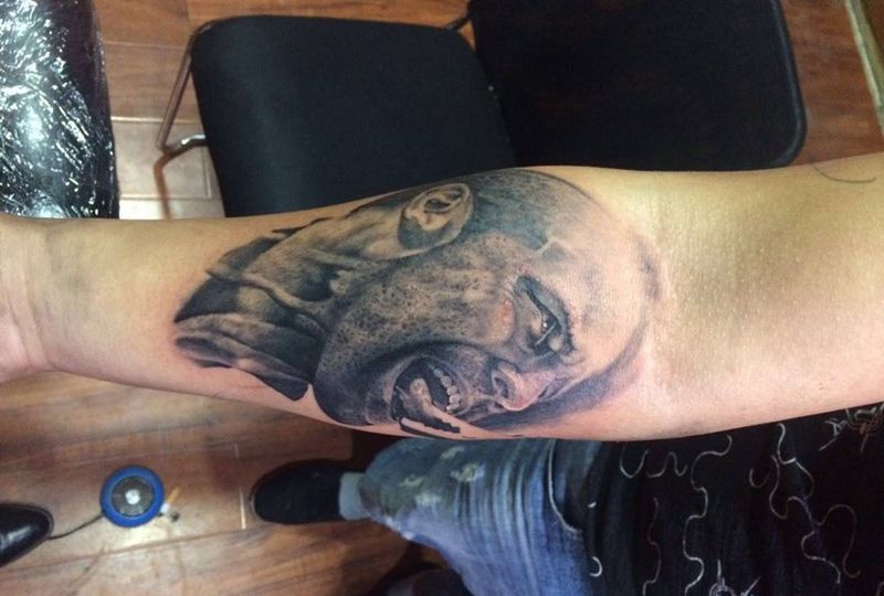 未完,包小臂纹身图片