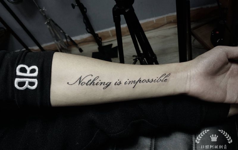英文纹身图片_手臂花体字纹身图案
