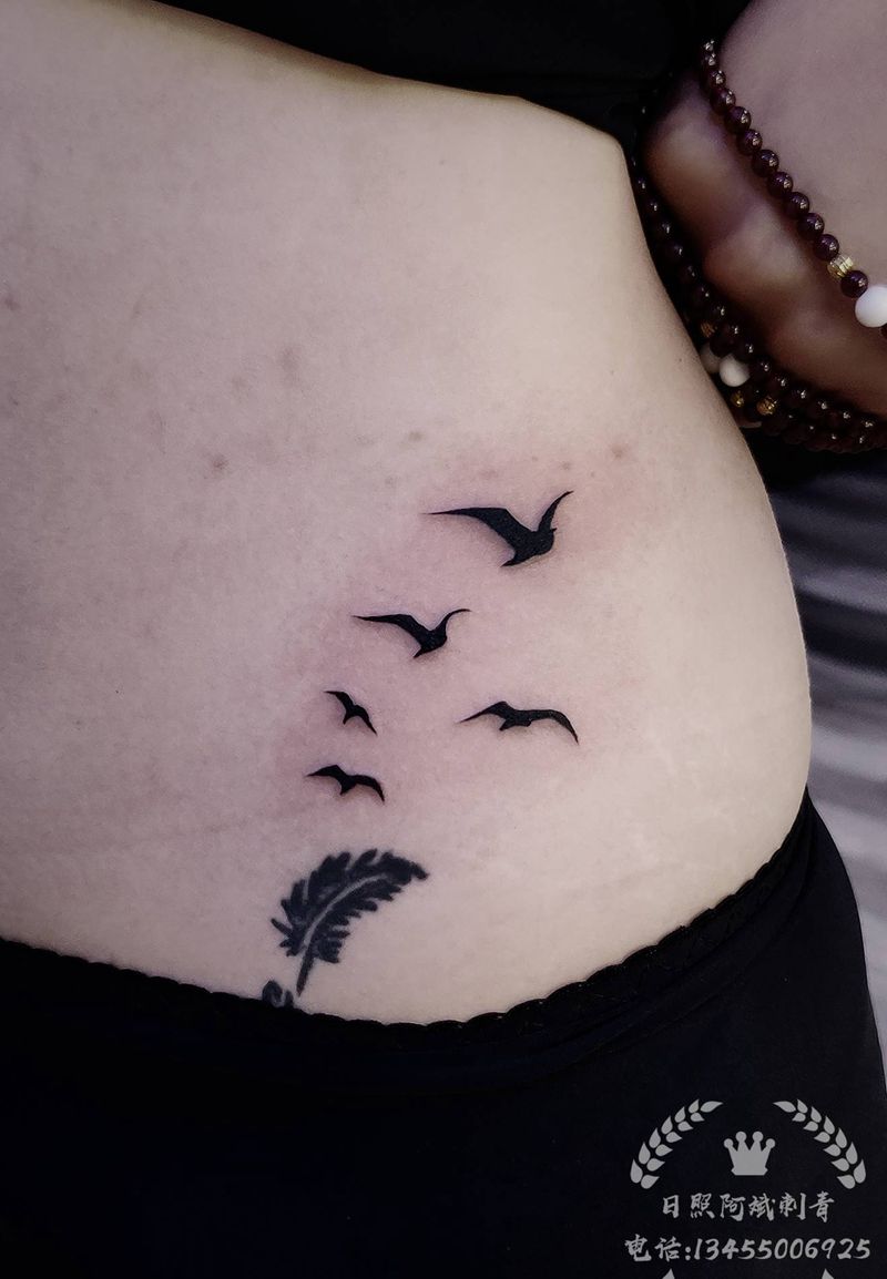 大雁纹身图片_腹部图腾纹身图案
