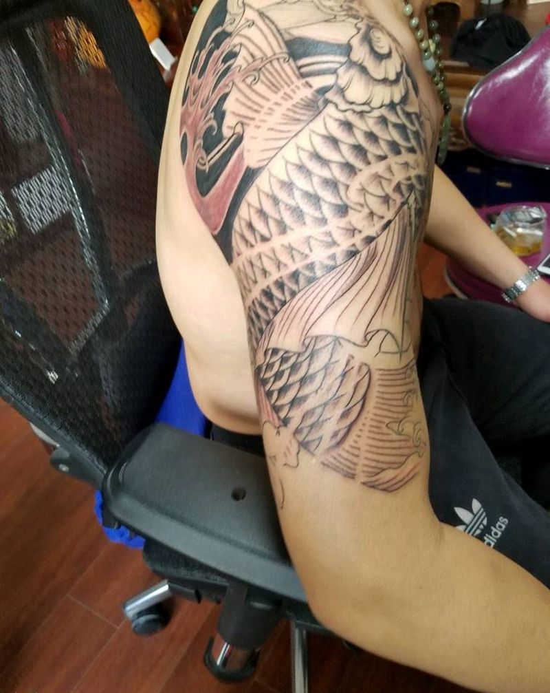 新传统半甲，未完纹身图片