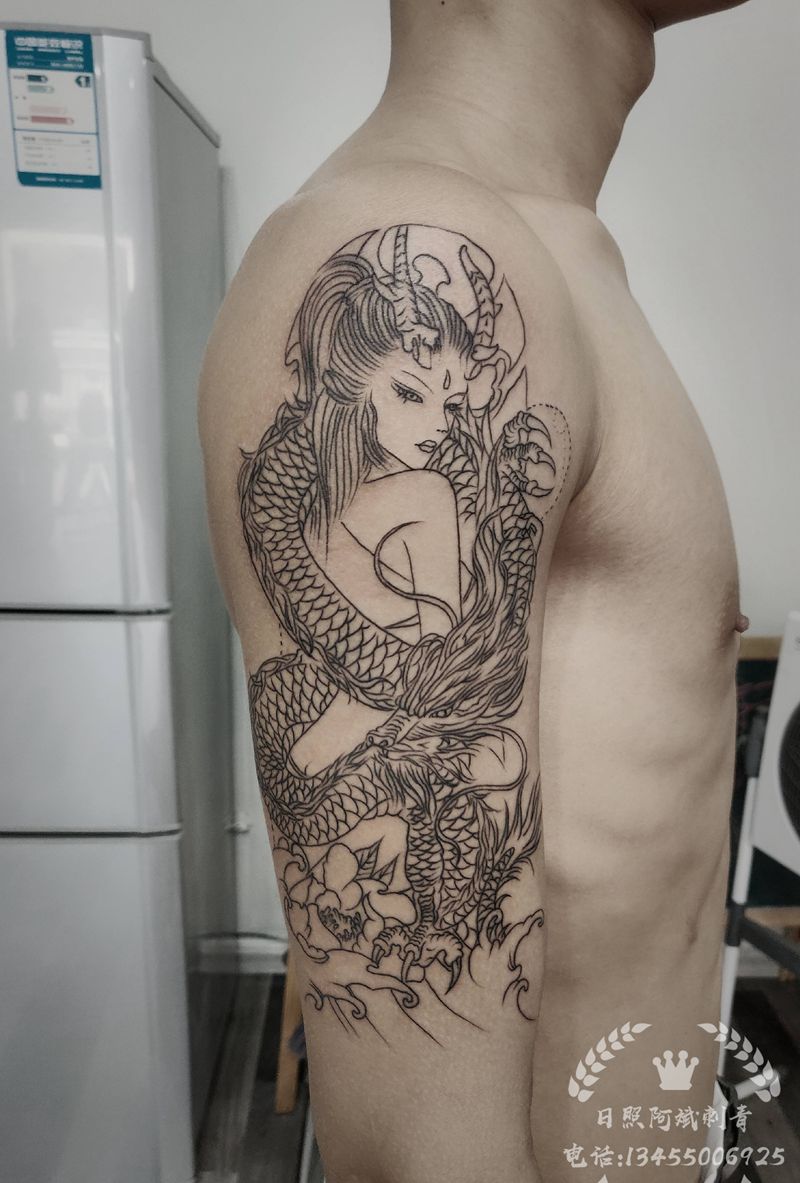 龙女纹身图片_手臂新传统纹身图案