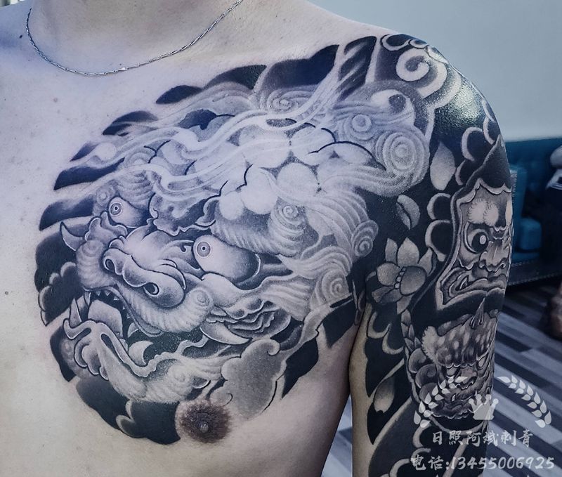 半甲纹身图片_肩部手臂老传统新传统纹身图案