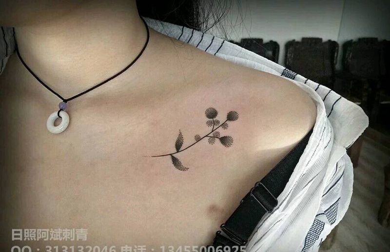 小清新纹身图片_胸部清新植物成品纹身图案