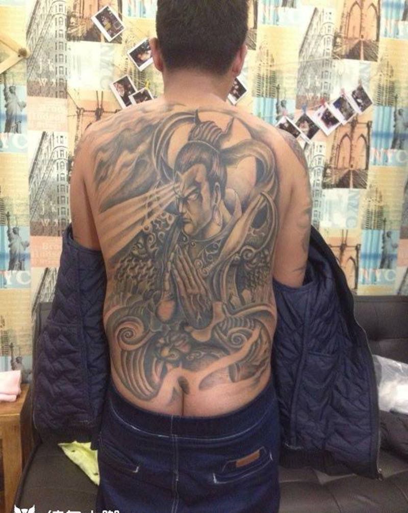 后背二郎神纹身图片