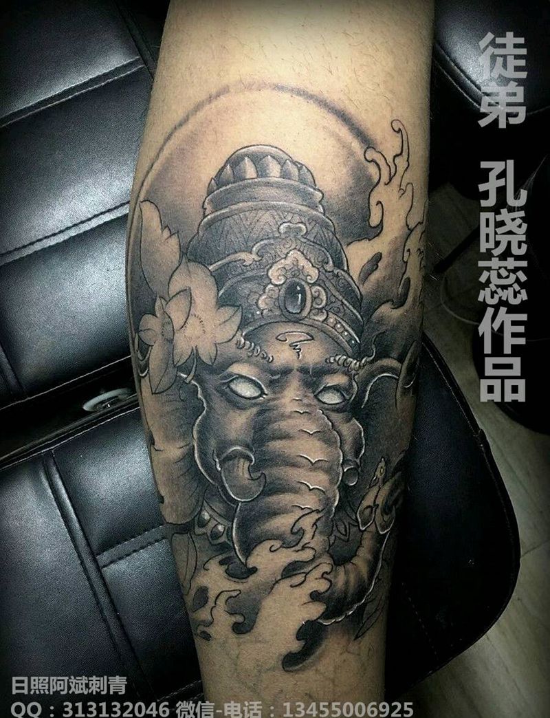 象财神纹身图片_腿部新传统象神纹身图案
