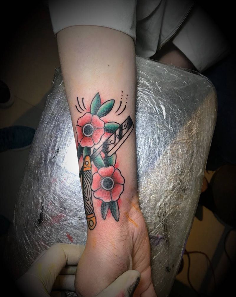 Old school 刚做完第四天纹身图片