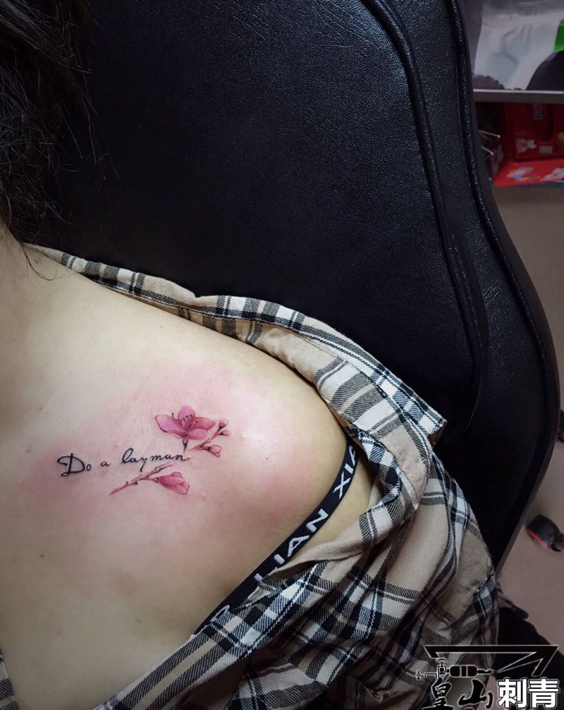 小清新纹身图片_肩部手部纹身图案