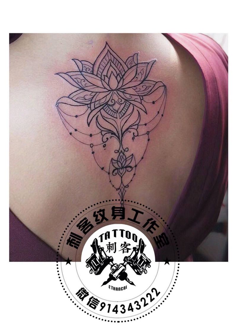 梵花纹身图片_颈部纹身图案