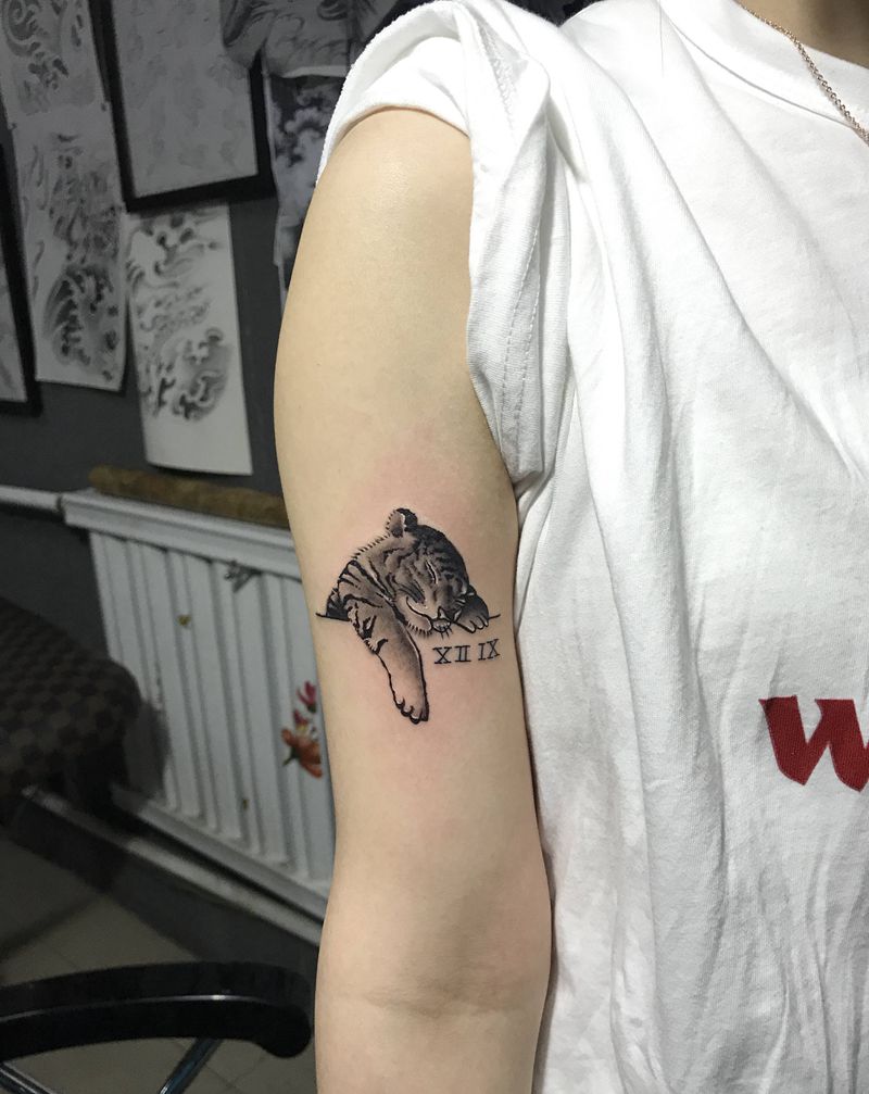 小脑虎纹身图片_手臂纹身图案