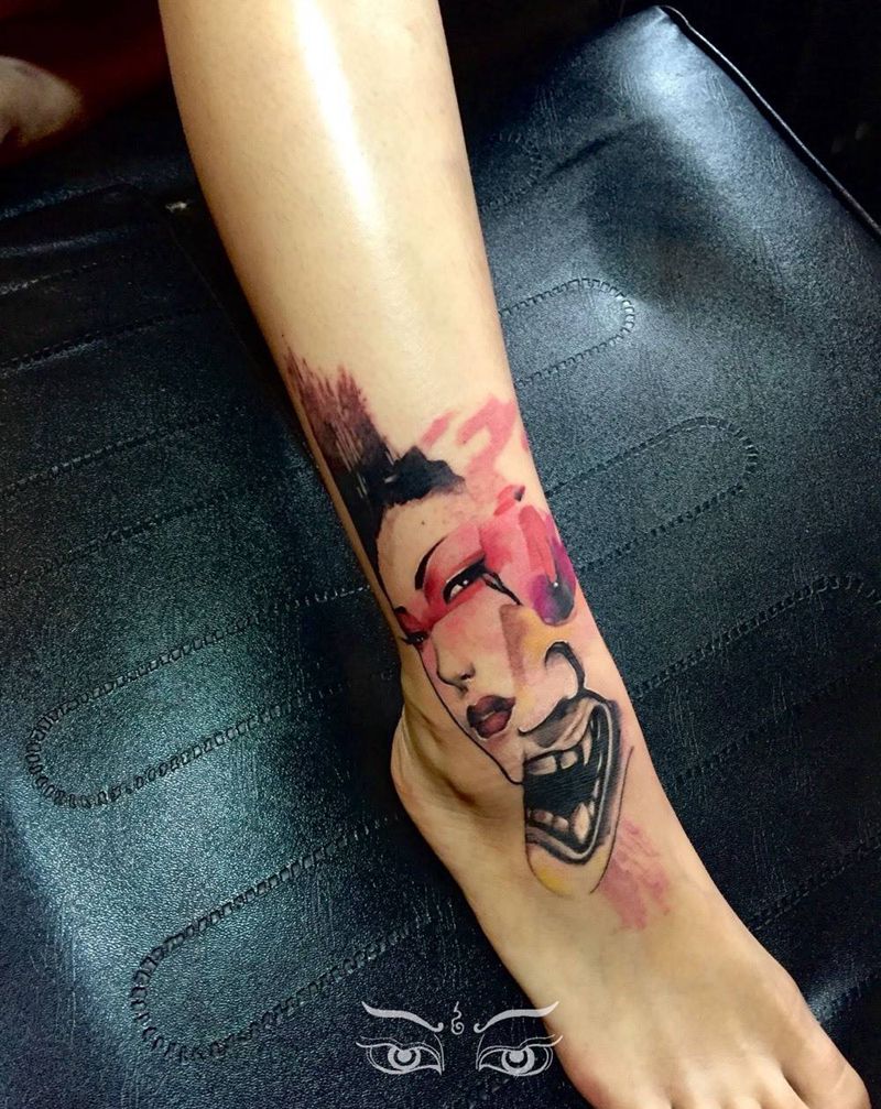 浓妆艳抹纹身图片