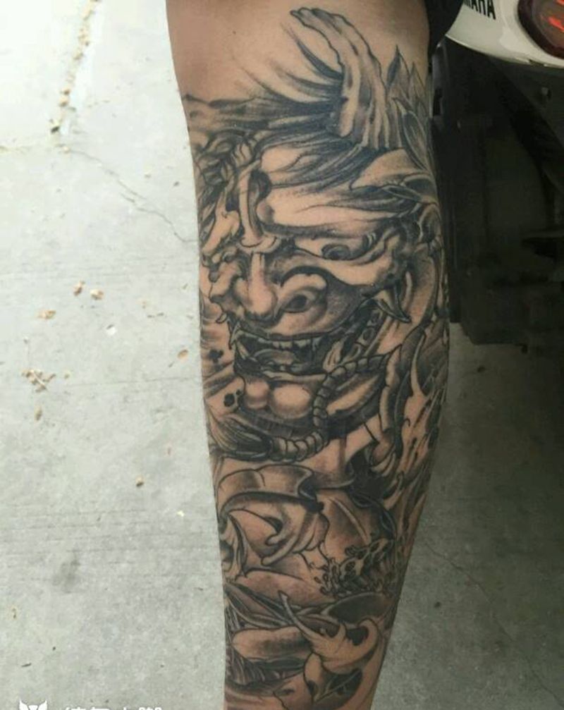 包小腿般若纹身图片