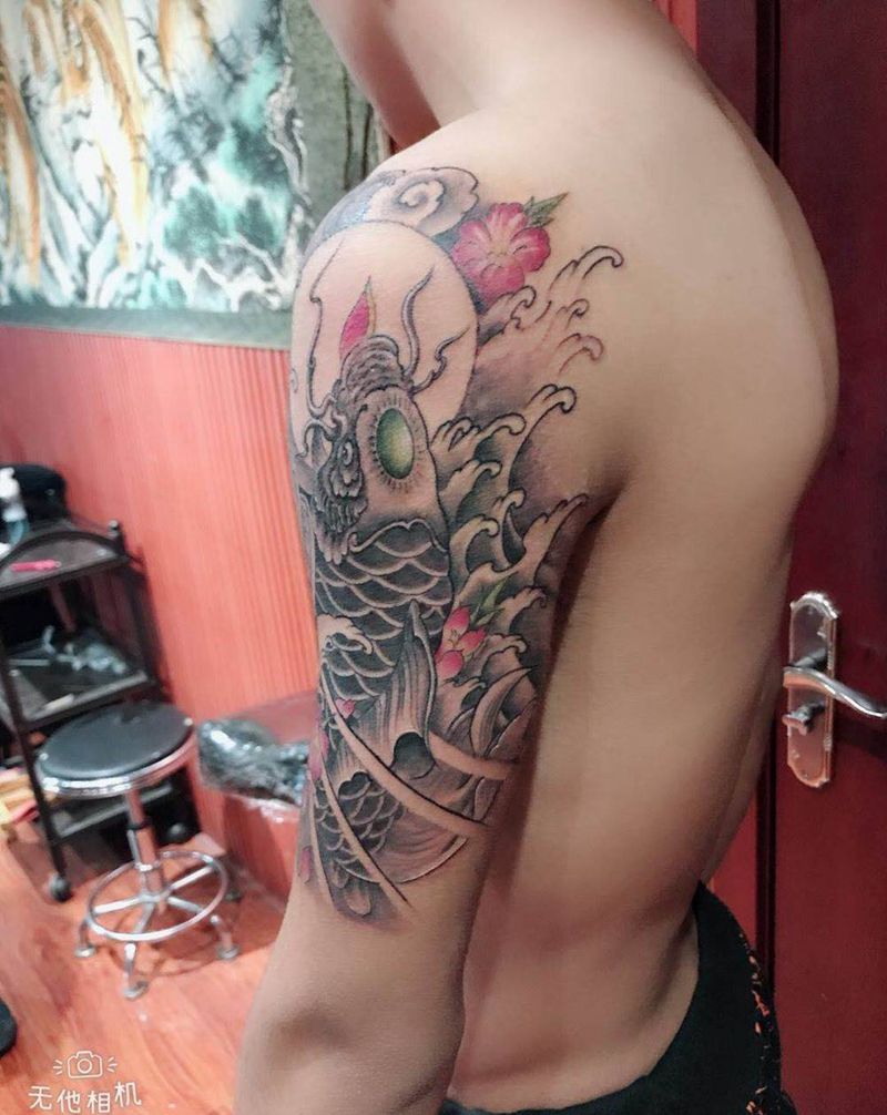 大臂锦鲤纹身图片