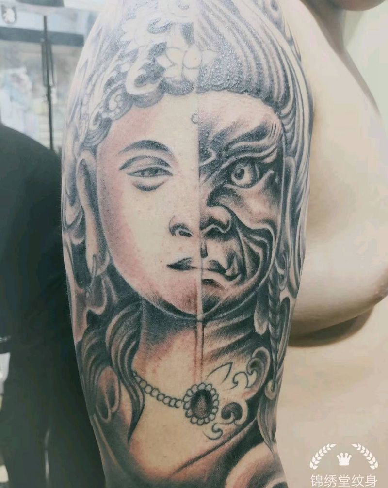 佛魔一念之间纹身图片_手臂新传统纹身图案