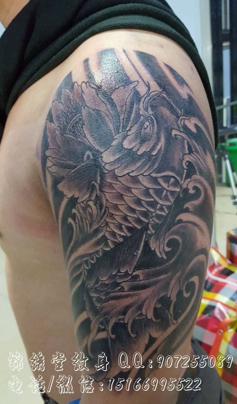 招财鲤鱼纹身图片