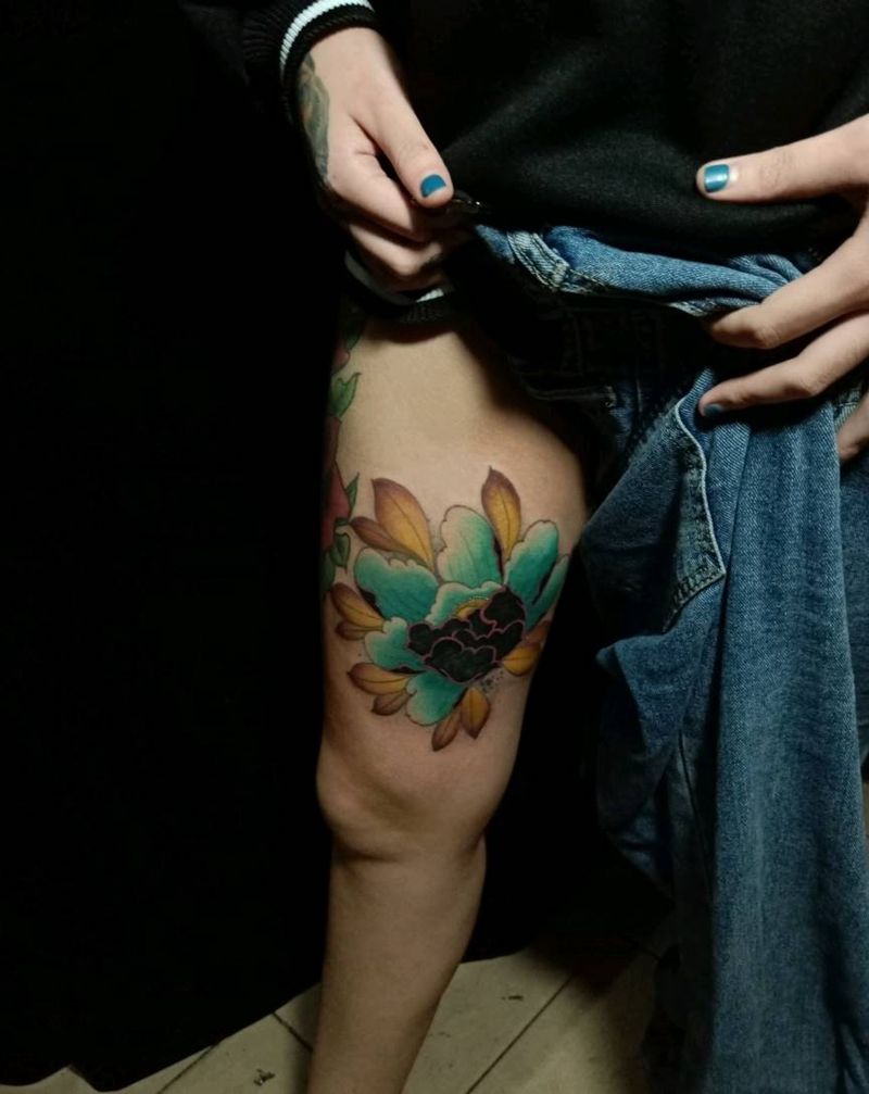 牡丹纹身图片_腿部新传统纹身图案