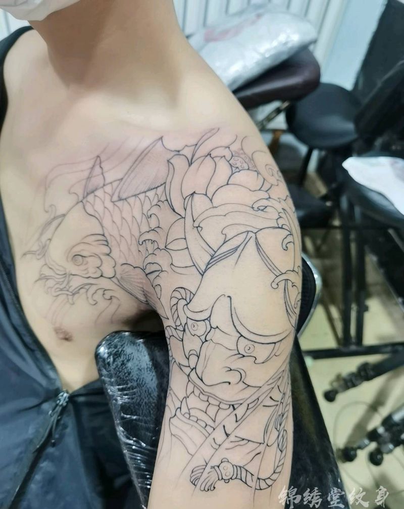 半甲纹身图片_胸部新传统纹身图案