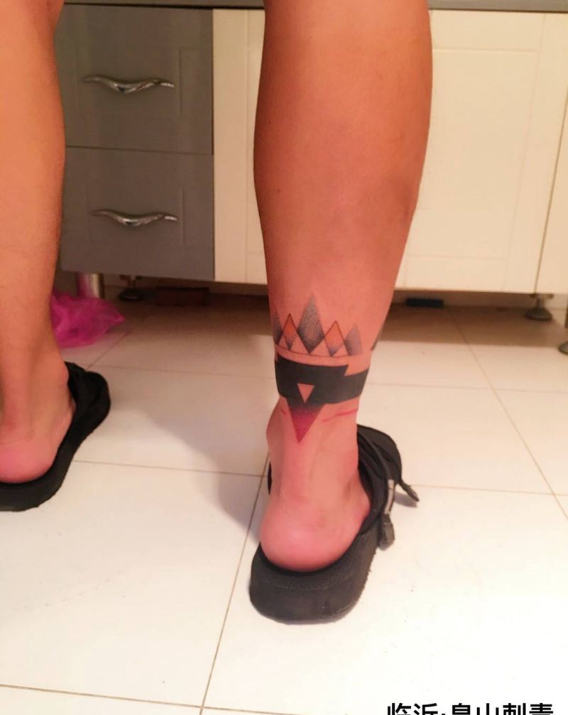 点线面的美感纹身图片