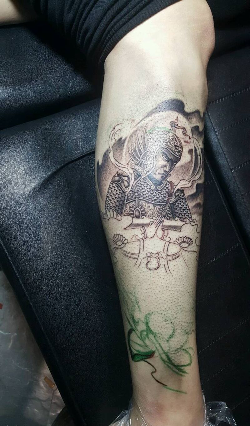 小腿武将纹身图片_腿部传统肖像写实人物聊城烈火风格成品纹身图案