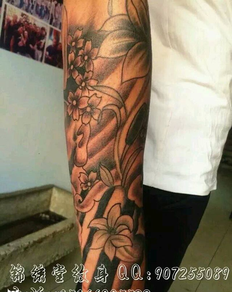 包小臂纹身图片