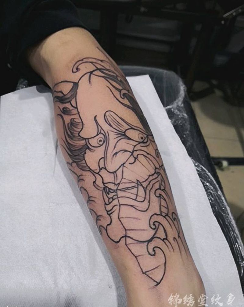 般诺纹身图片_手臂新传统纹身图案