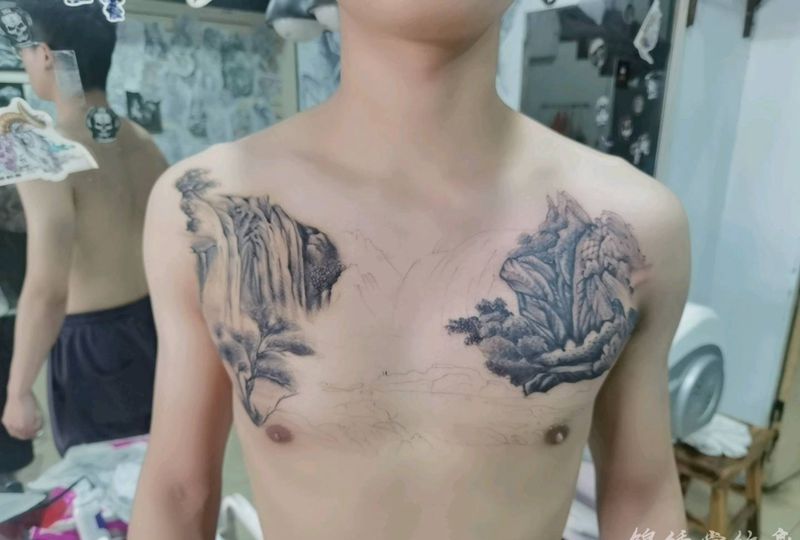 山水 未完工纹身图片_胸部新传统纹身图案
