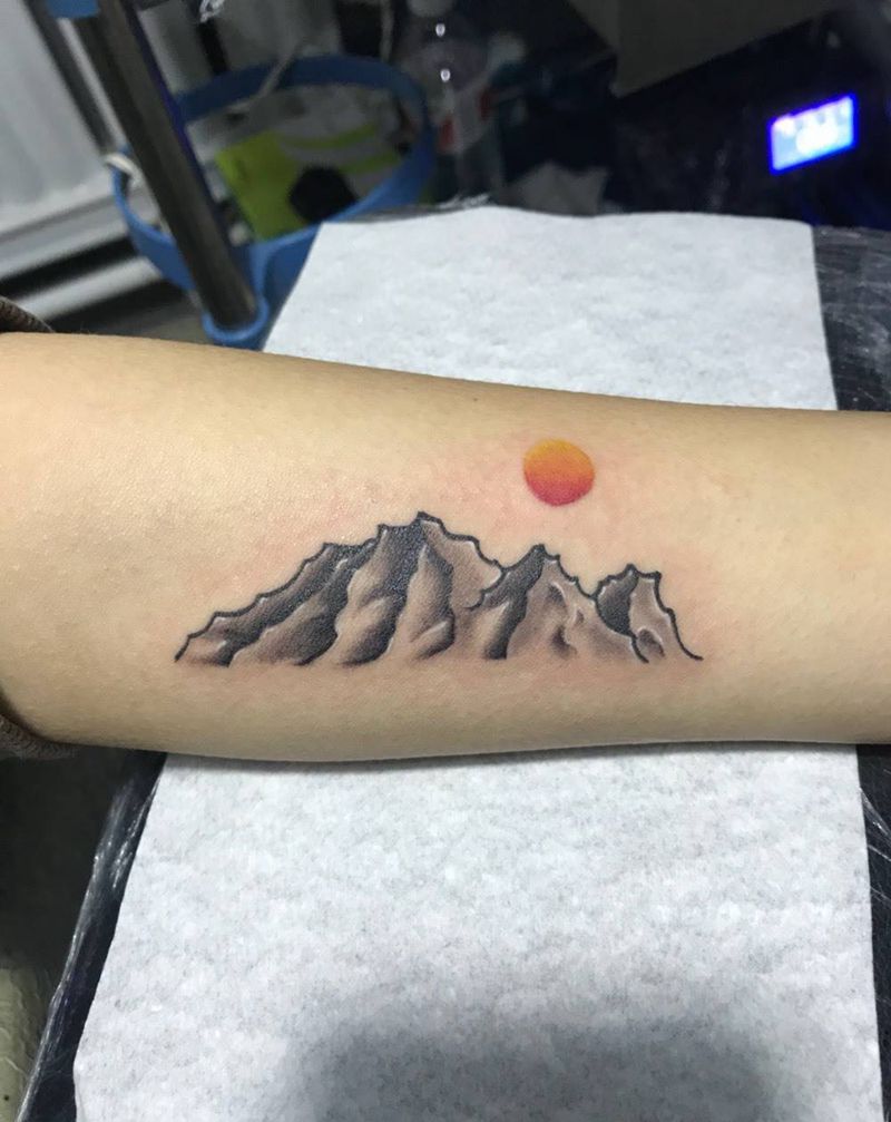 旭日东升纹身图片