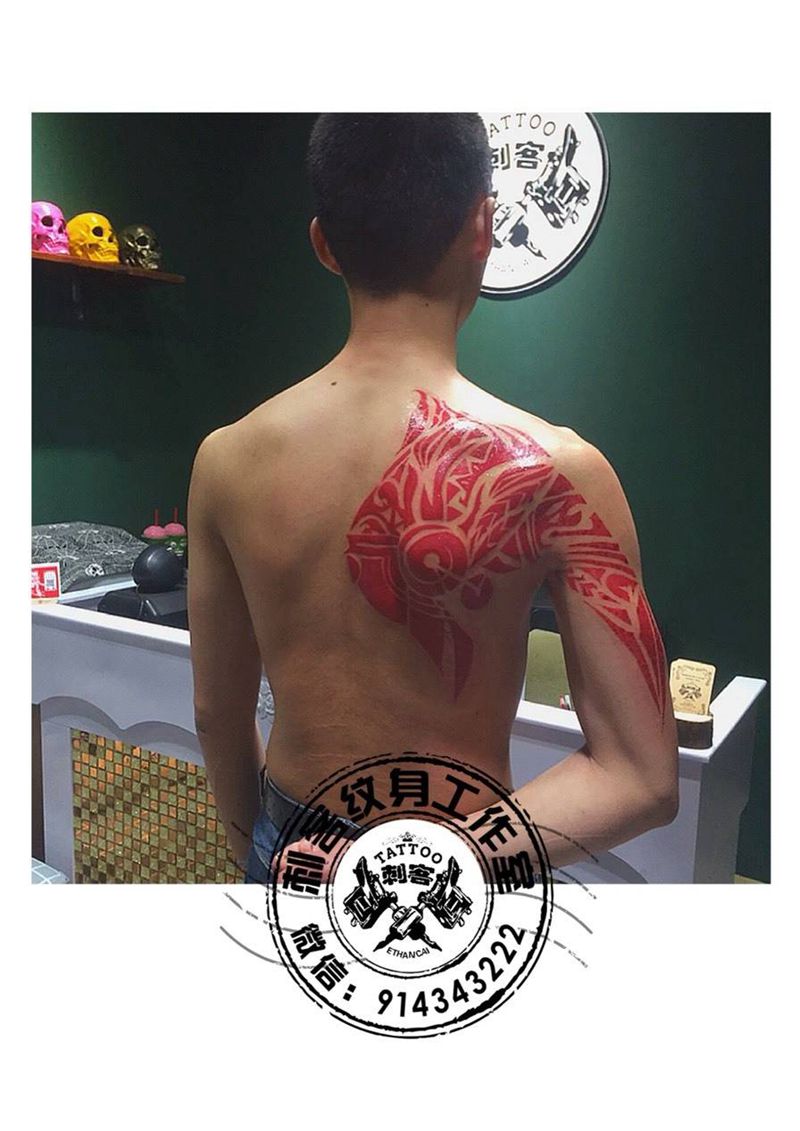 东京食尸鬼纹身图片