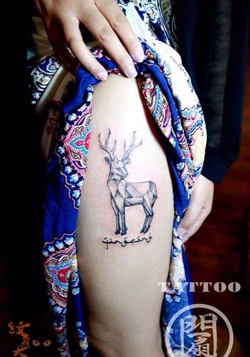 鹿纹身图片_腿部清新几何动物原创纹身图案